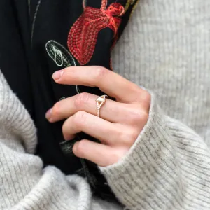 Elegantní zásnubní prsten s moissanity BLAIRE Thumbnail