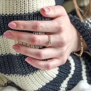 Zlatý prsten s akvamarínem a diamanty QUEEN Thumbnail