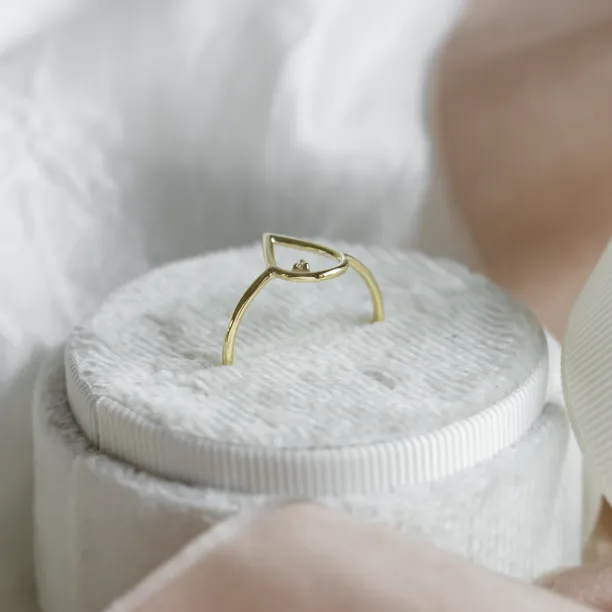 Gold minimalistic teardrop ring with diamond DAYSI Image