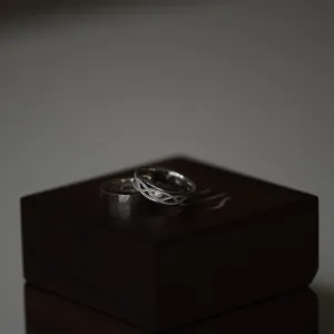 Originální snubní prsteny s geometrickým tvarem JESI Thumbnail