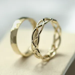 Bright Celtic Wedding Rings Set JAZ