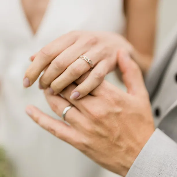 Propletené snubní prsteny ze zlata JAZ Image