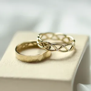 Bright Celtic Wedding Rings Set JAZ