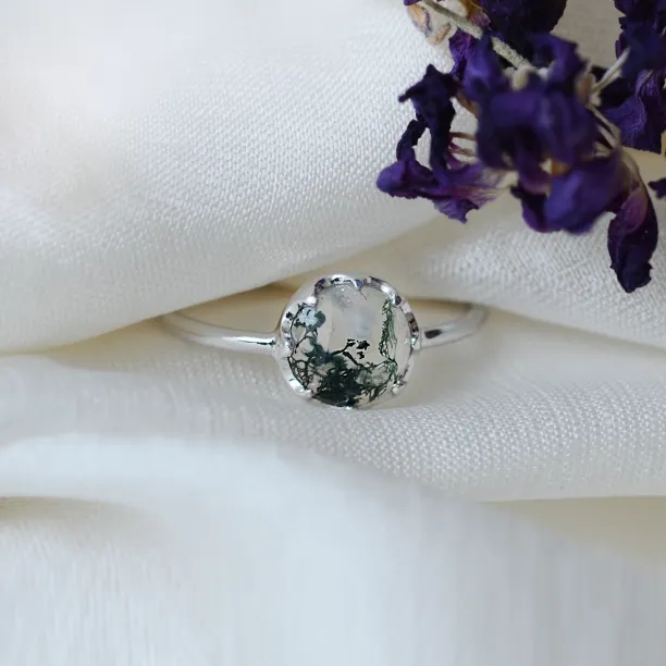 Zlatý minimalistický prsten s mechový achátem HILL Image