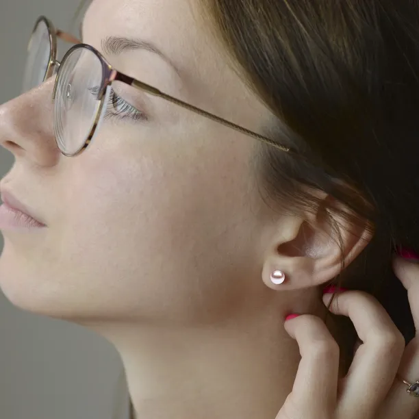 Pink pearl stud earrings VASKI Image