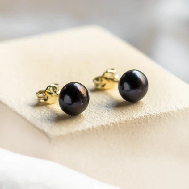 Black pearl studs VASKI Image