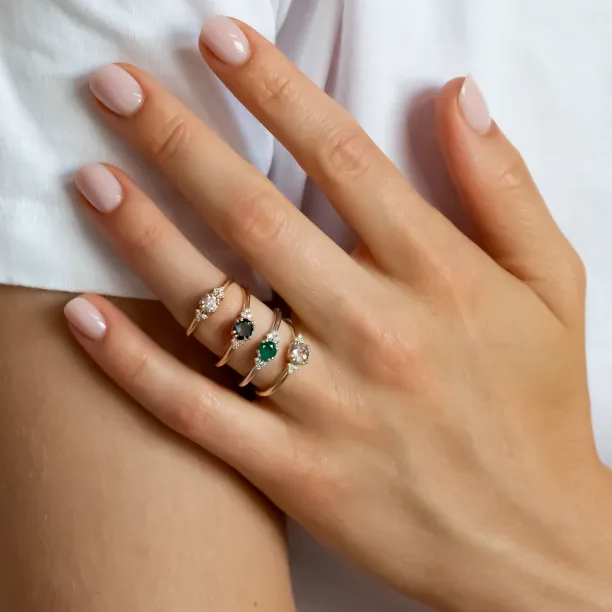 Prsten ze zlata s diamanty a smaragdem MONNY Image