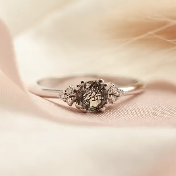 Prsten ze zlata s quartz drahokamem a diamanty MONNY Image