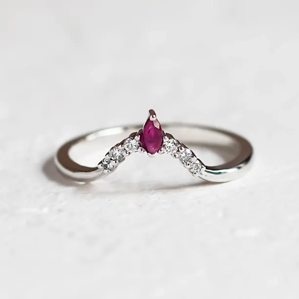 Gold diamond ring with ruby CROWN Image