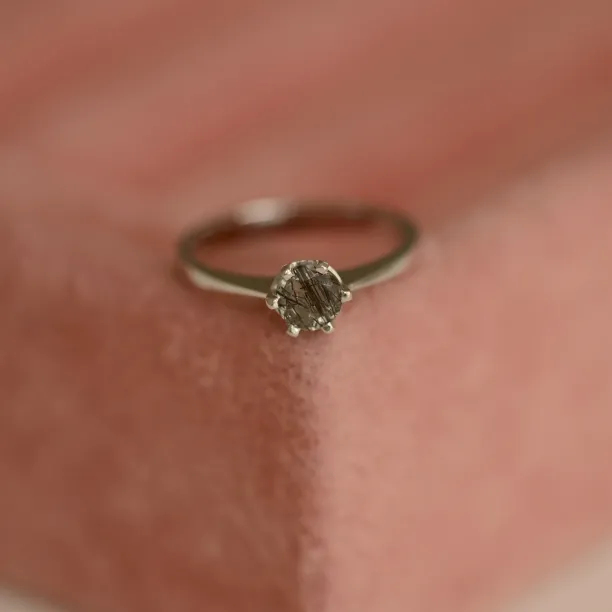 Zlatý prsten s rutil quartzem FLORA Image