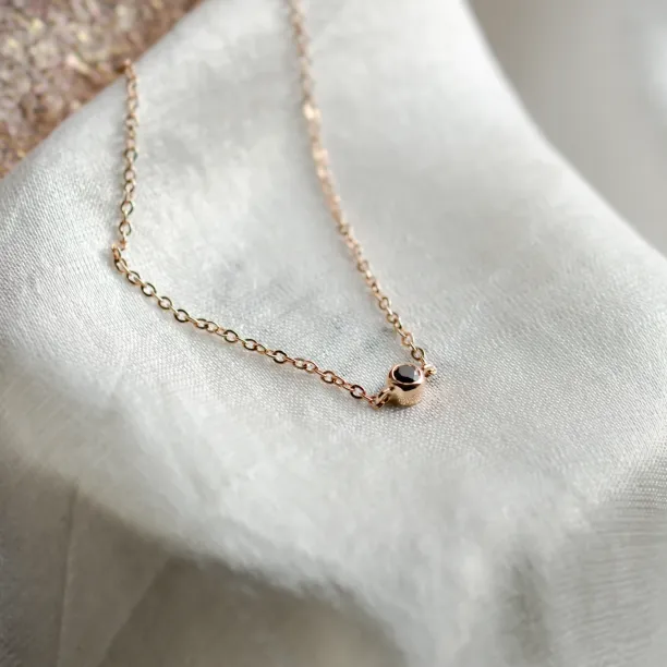 Zlatý náramek s černým diamantem BALA Image