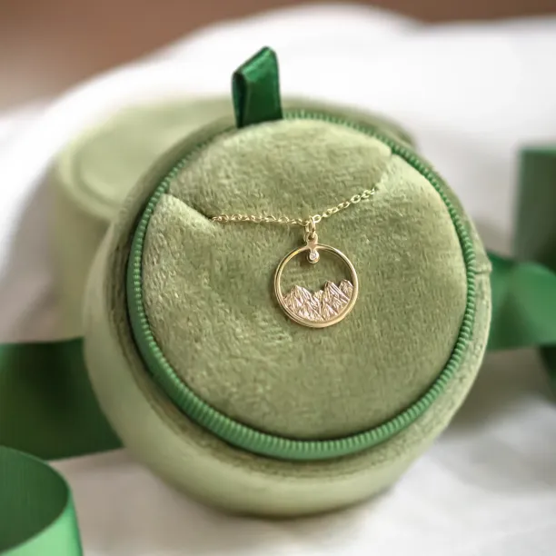 Gold pendant with a diamond EVEREST Image