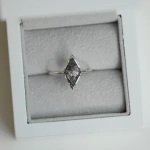 Zlatý minimalistický prsten s rutil quartzem BENITO Thumbnail