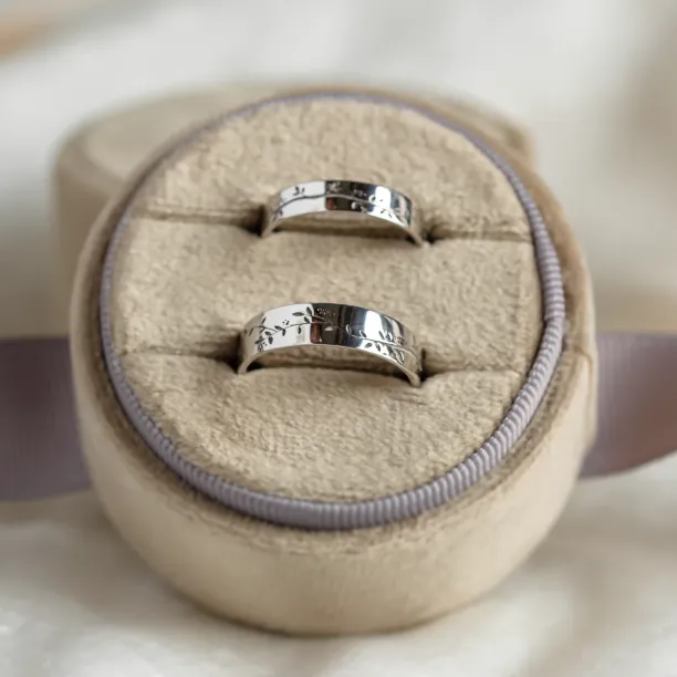 Zlaté prsteny s květinovým motivem MIKA Image