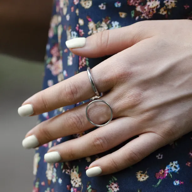 Minimalistický zlatý prsten s kruhem NORE Image