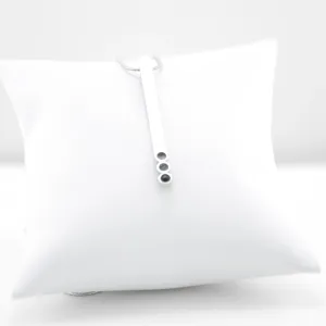 Originální zlatý náhrdelník se smaltem VAVEN Thumbnail