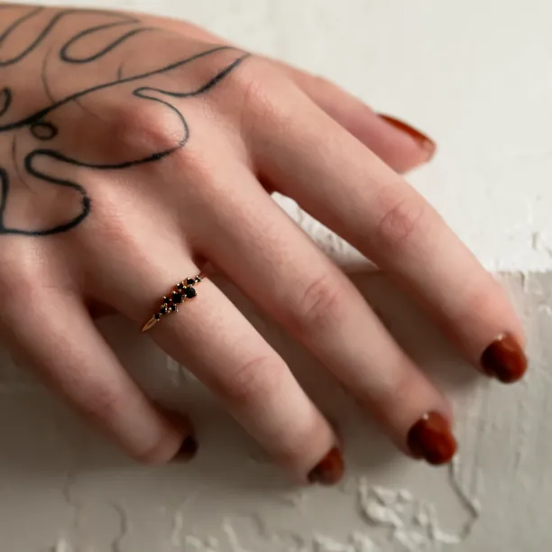 Zlatý prsten s černými diamanty CLARA Image