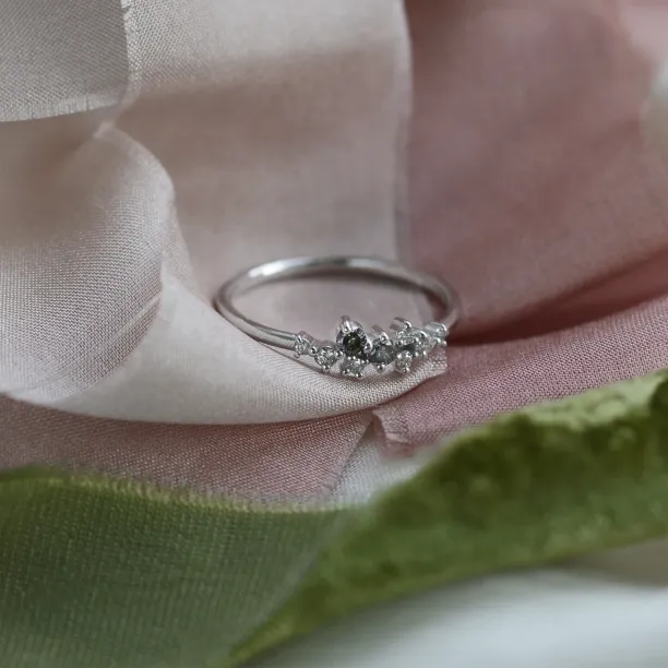 Gold ring with salt and pepper diamonds CLARA Image