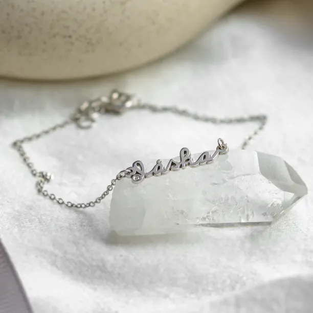 Zlatý náramek s diamantem a nápisem Láska TRISH Image