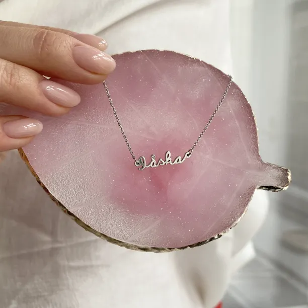 Zlatý náramek s diamantem a nápisem Láska TRISH Image