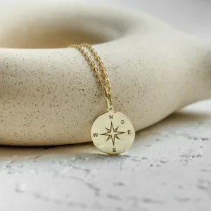 Gold pendant with a compass and a diamond MAP Thumbnail