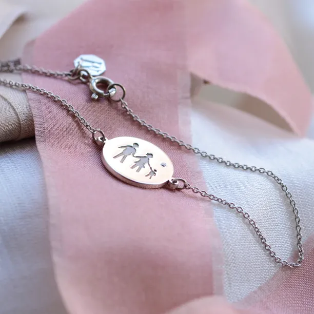 Stříbrný náramek s rytinou a diamantem ZERA Image