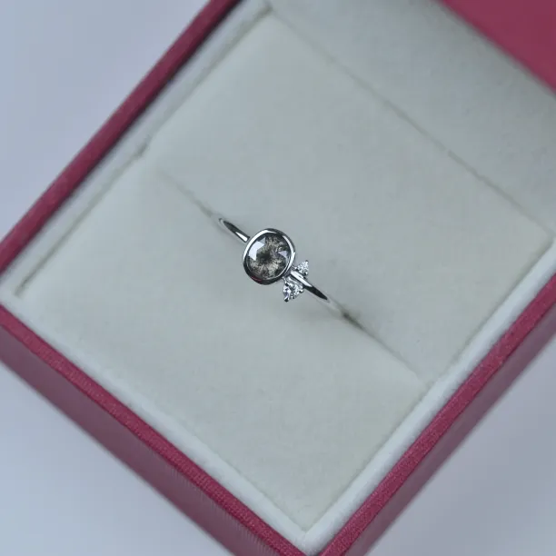 Zlatý prsten s diamantem salt and pepper MELISSA Image