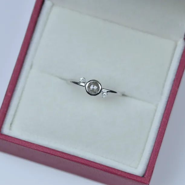 Zlatý prsten s diamantem salt and pepper 0.45ct LAUREN Image