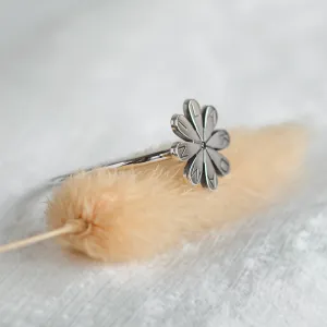 Originální prsten ze zlata s diamantem a gravírem LEXI  Thumbnail