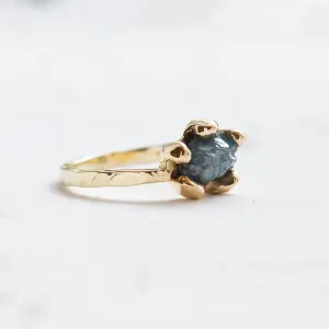 Gold ring with raw diamond VITA Thumbnail