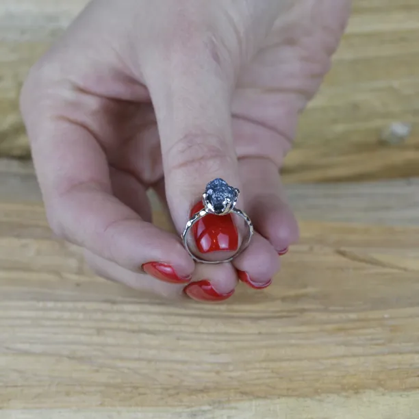 Prsten z zlata se surovým diamantem HOPE Image