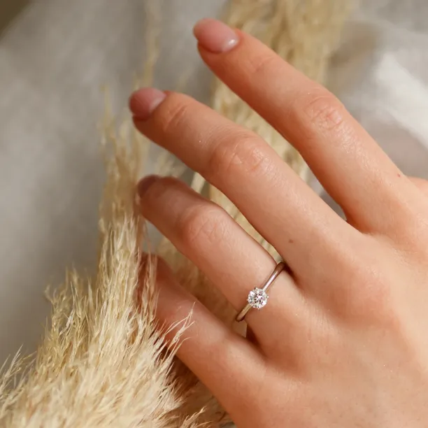 Platinum ring with diamond 0.4ct VEITA Image