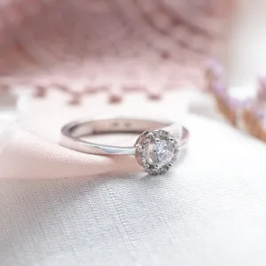 A platinum ring with halo stones and diamonds HALOY Thumbnail