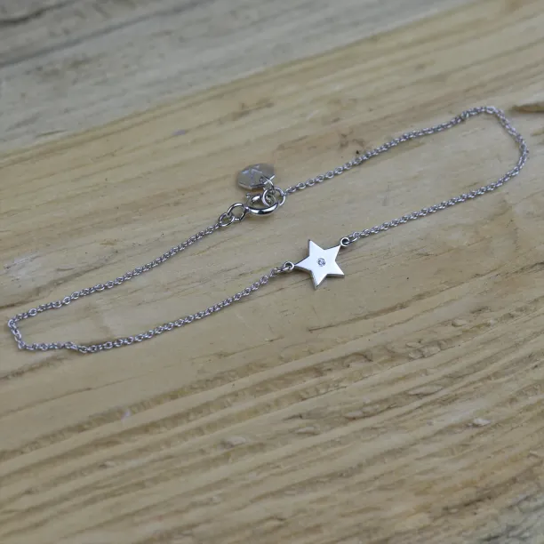 Stříbrný náramek ANITA s přívěskem ve tvaru hvězdy s diamantem Image