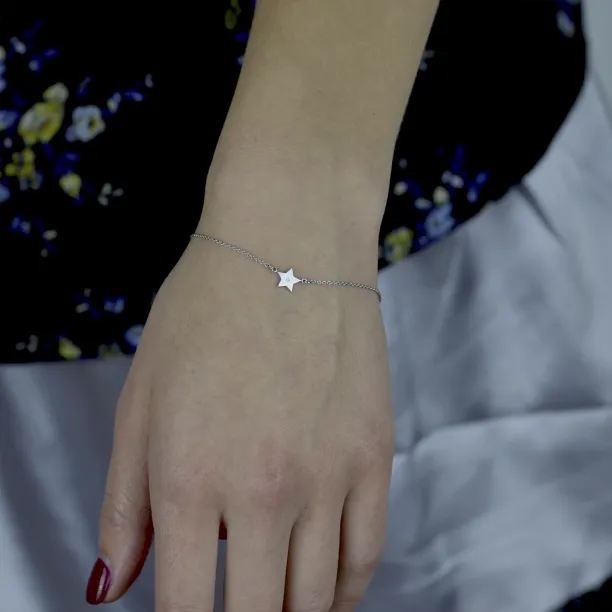 Zlatý náramek ANITA s přívěskem ve tvaru hvězdy s diamantem  Image
