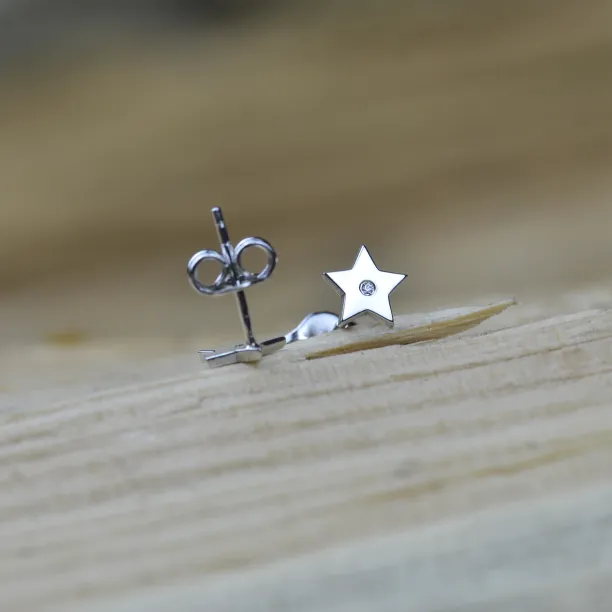 Stříbrné náušnice s diamantem EMILY Image