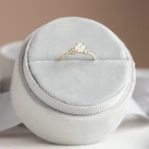 Zlatý zásnubní prsten s měsíčním kamenem DARLEEN Thumbnail