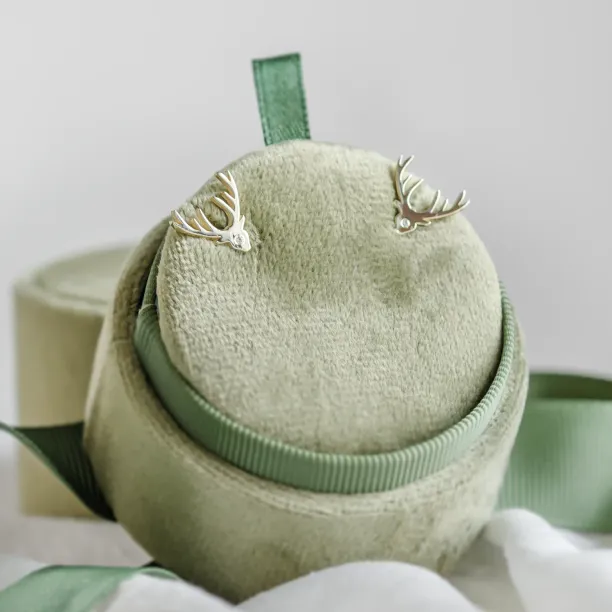 Stylové zlaté náušnice s diamanty LOIS Image