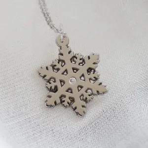 Stříbrný přívěsek JANE ve tvaru vločky s diamantem Thumbnail