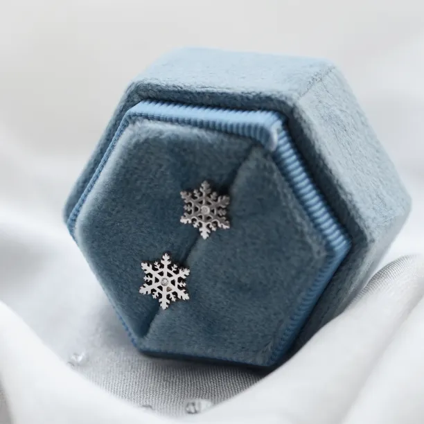 Stříbrné vločky ARIANA s diamanty Image