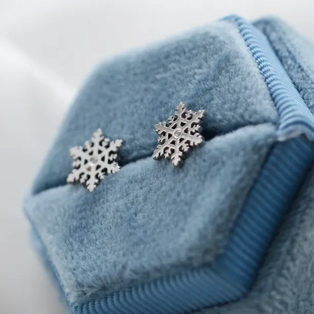 Stříbrné vločky ARIANA s diamanty Image