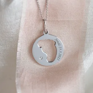 EIIA gold diamond pendant with baby foot trace Thumbnail