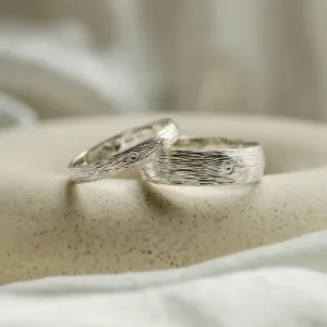 DRIS gold wedding rings