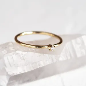 Minimalistický zlatý prsten s diamantem LAUDE Thumbnail