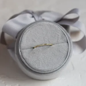 Minimalistický zlatý prsten s diamantem LAUDE Thumbnail