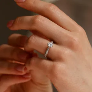 Zlatý zásnubní prsten s diamanty a moissanitem LIVKE Thumbnail