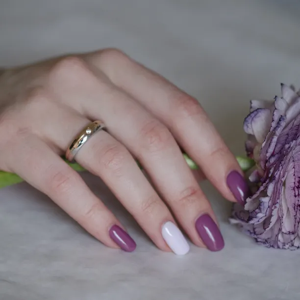 Snubní diamantové prsteny z kombinovaného zlata FERDE Image