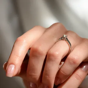 Zásnubní zlatý prsten s diamantem 0.25ct  LOVIN Thumbnail