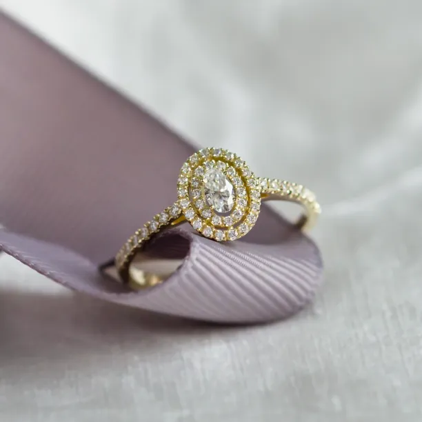 Dvojitý halo zásnubní prsten s diamanty ELSA Image