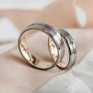 Zlaté snubní prsteny s diamantem pokryté černým rhodiem MOON